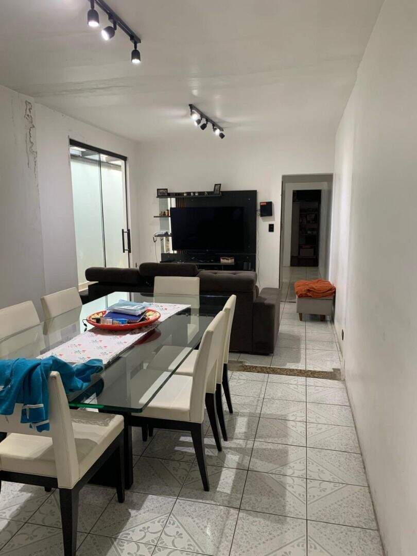 Sobrado à venda no Conjunto Residencial Embaré: 