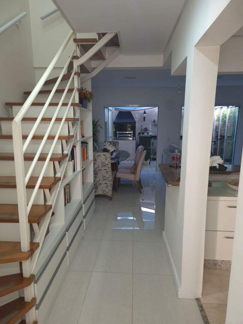 Sobrado à venda no Demarchi: 