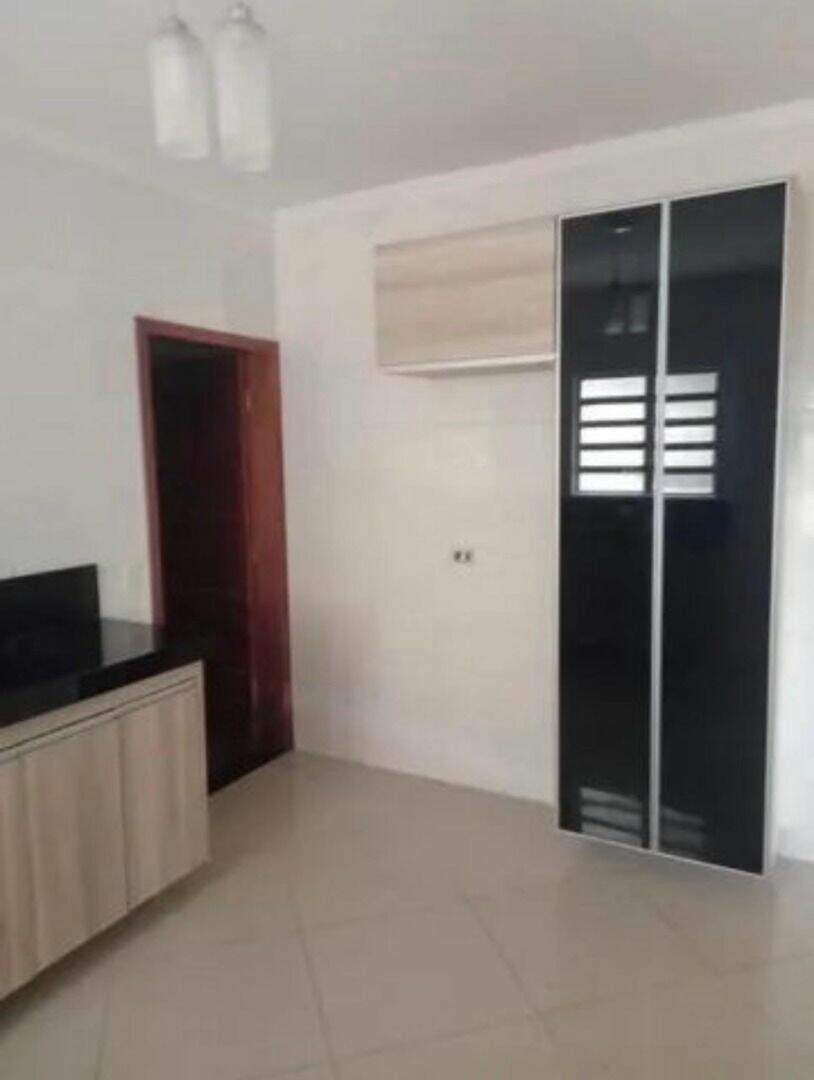 Sobrado à venda no Rio Grande: 