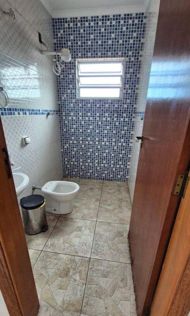 Sobrado à venda no Parque Selecta(Montanhão): 