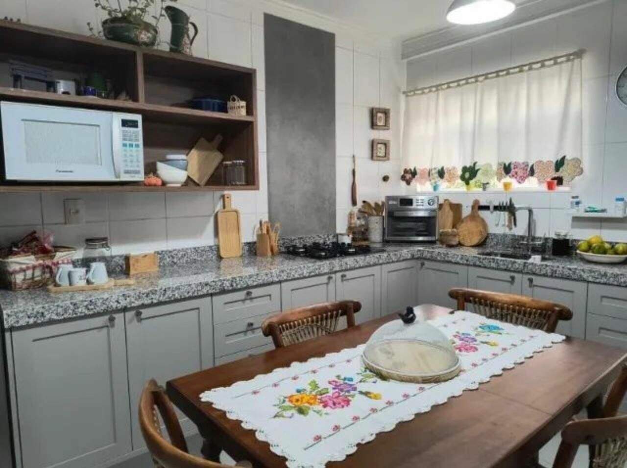 Sobrado à venda no Vila Vivaldi: 