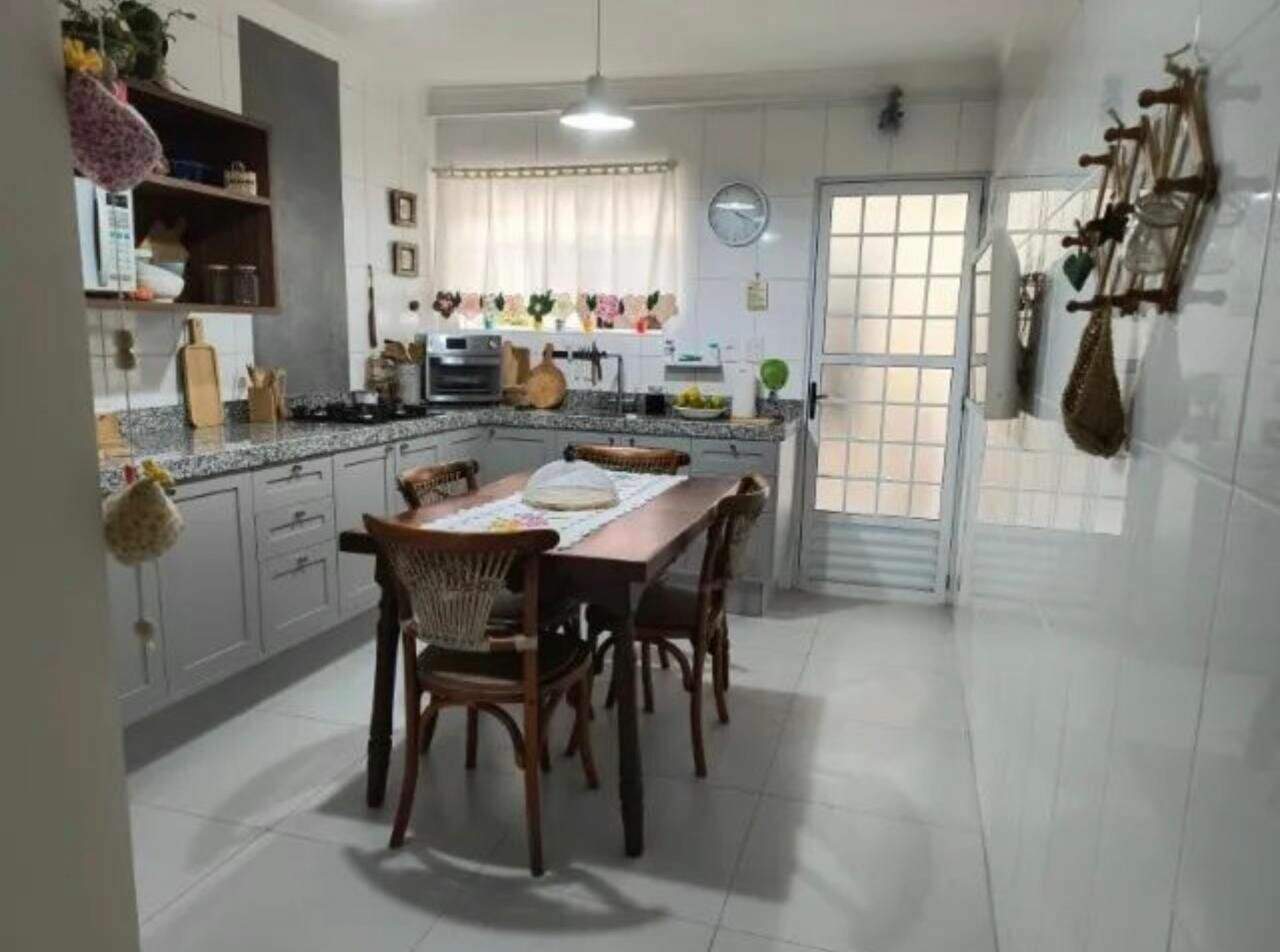 Sobrado à venda no Vila Vivaldi: 