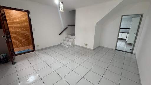 Sobrado para aluguel no Vila Jordanópolis: 