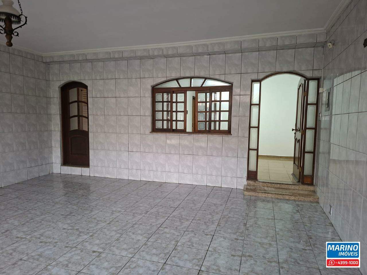 Sobrado à venda no Jardim Calux: 