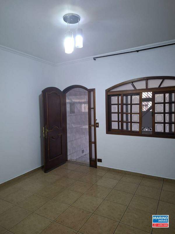 Sobrado à venda no Jardim Calux: 