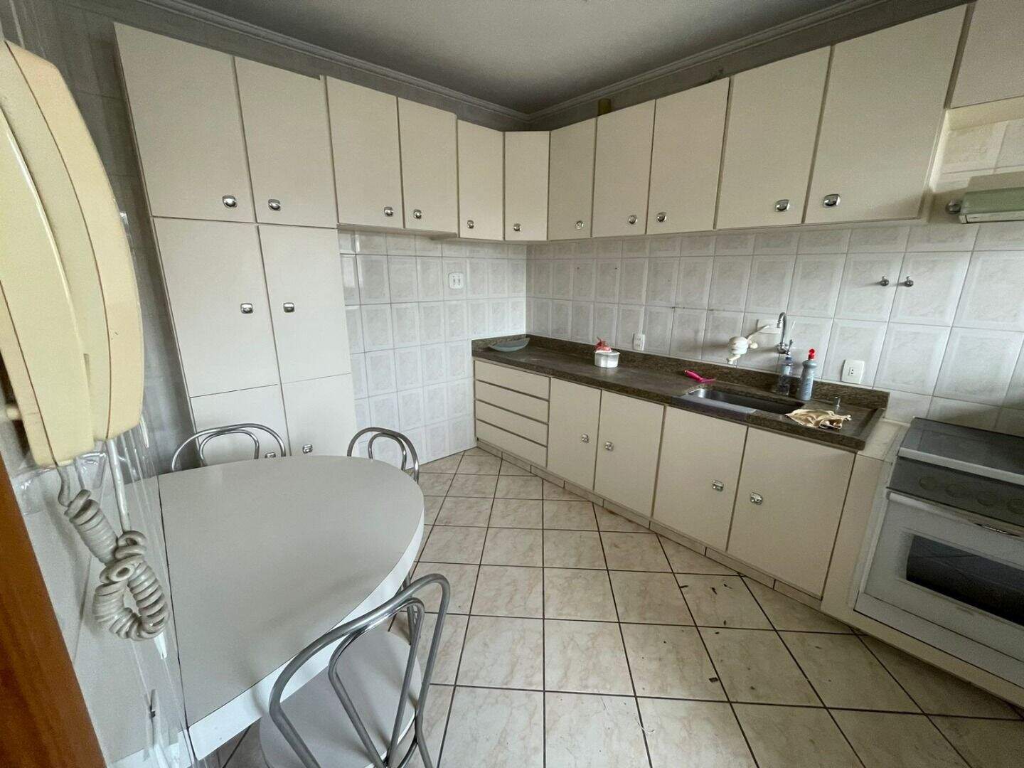 Apartamento à venda no Jardim Maria Adelaide: 
