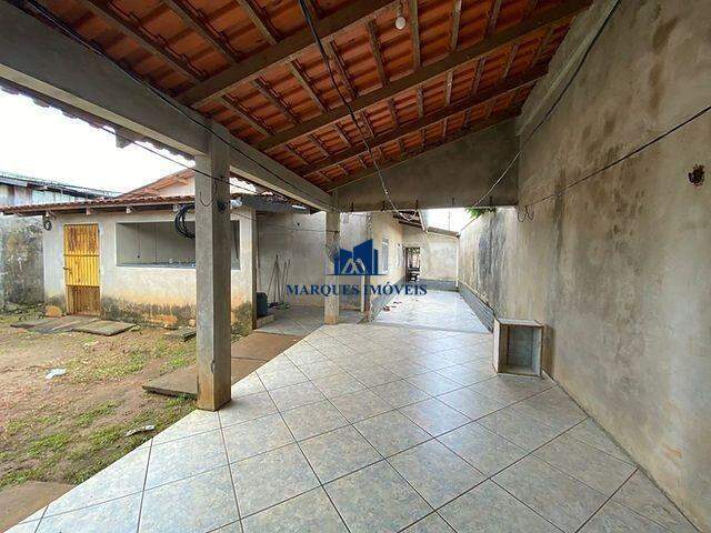 Casa à venda no Setor 02: 
