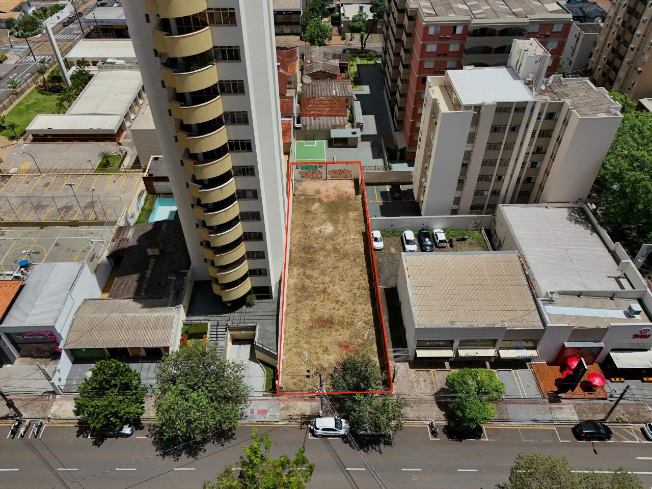 Lote à venda no Centro: 