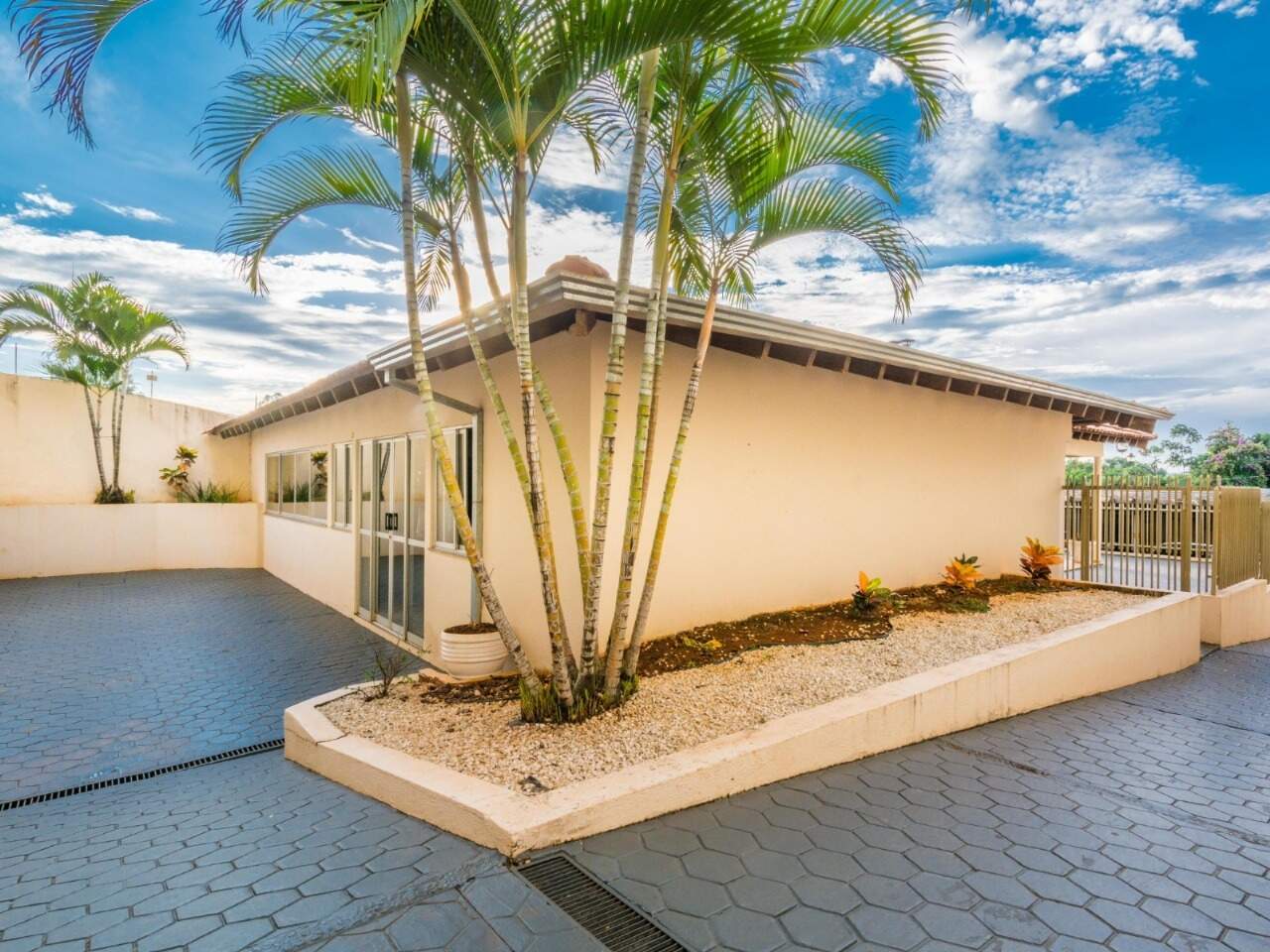 Apartamento à venda no Gleba Fazenda Palhano: 