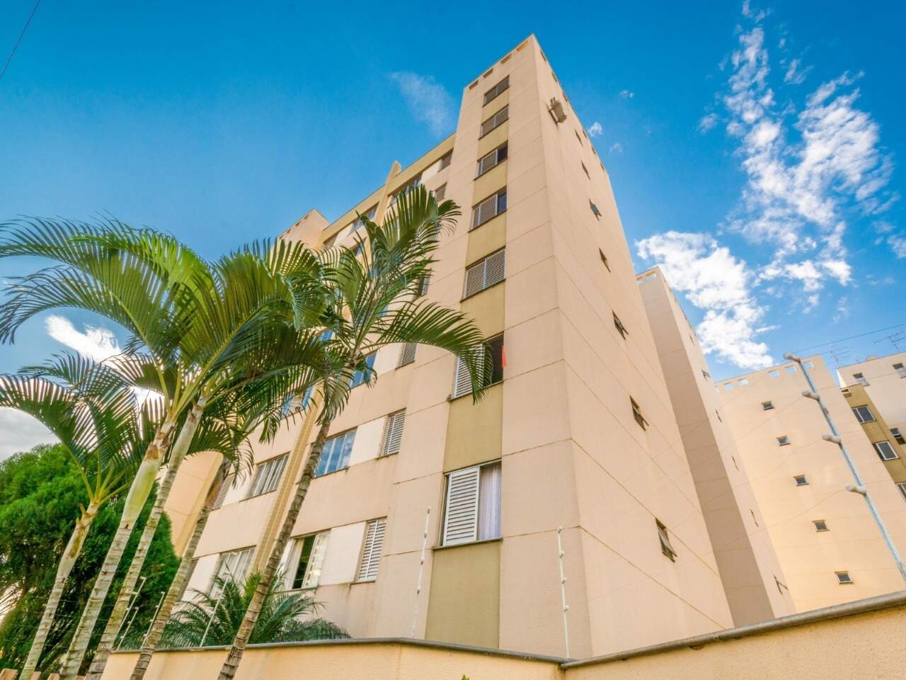 Apartamento à venda no Gleba Fazenda Palhano: 