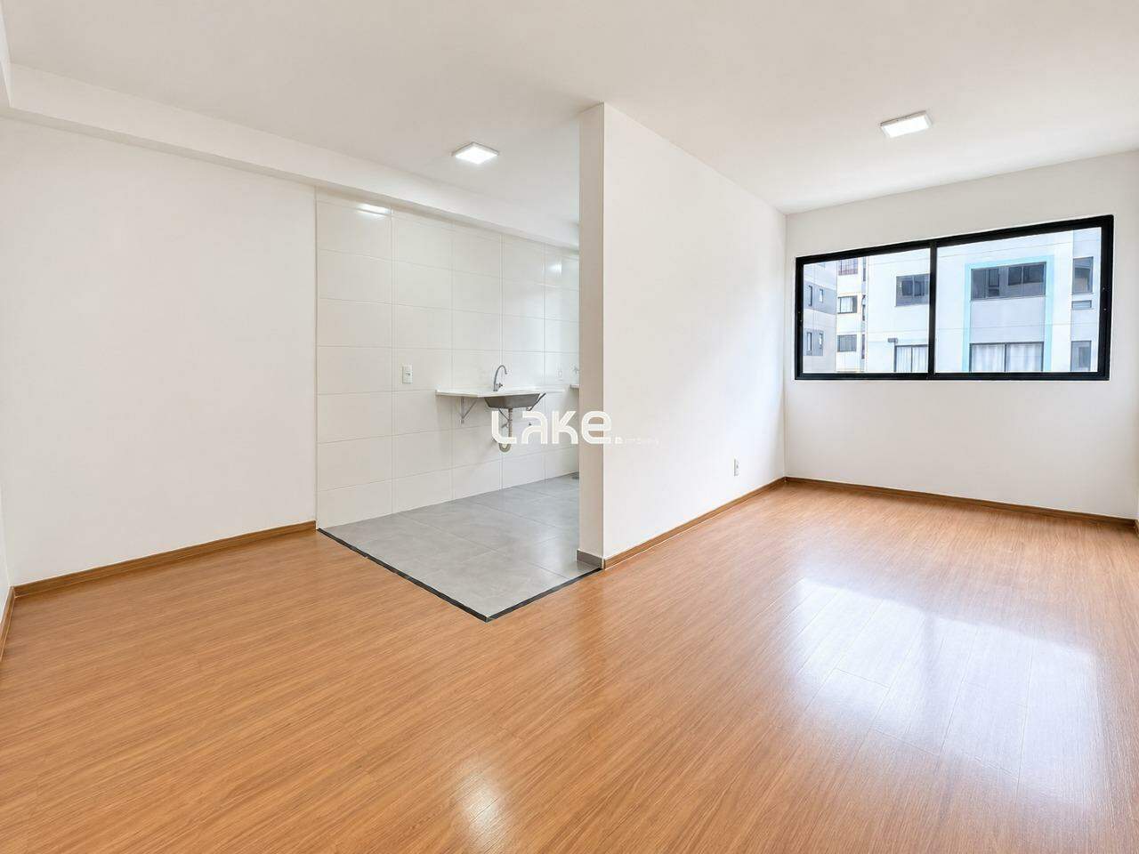 Apartamento à venda no Jardim Maria Celina: 