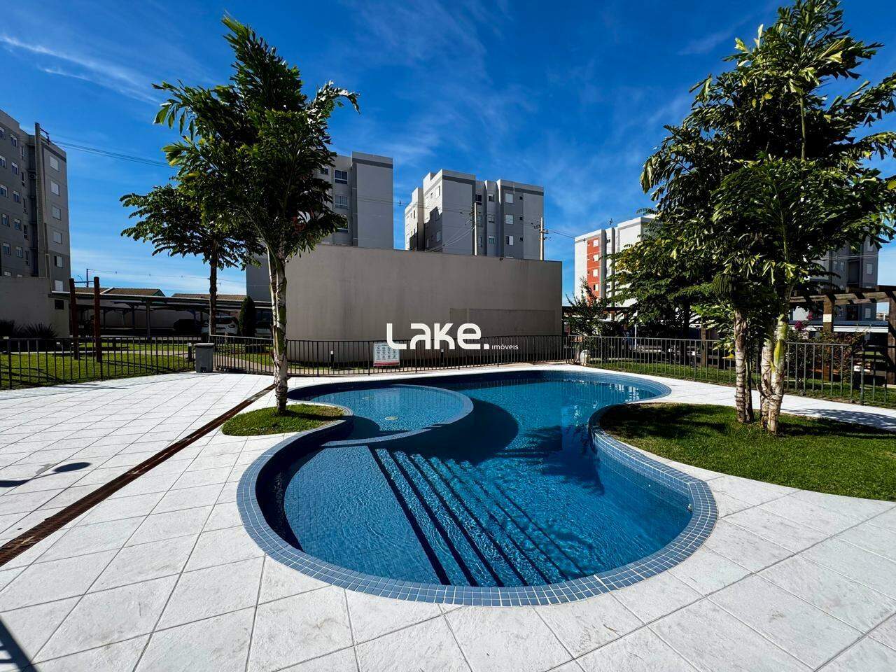 Apartamento à venda no Jardim Maria Celina: 