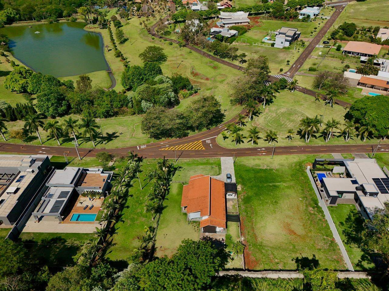 Casa à venda no Loteamento Terras de Canaã: 