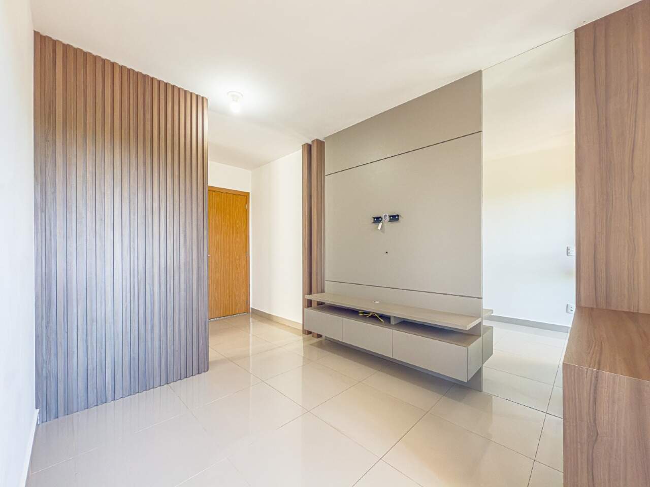 Apartamento à venda no Cidade Industrial 2: 