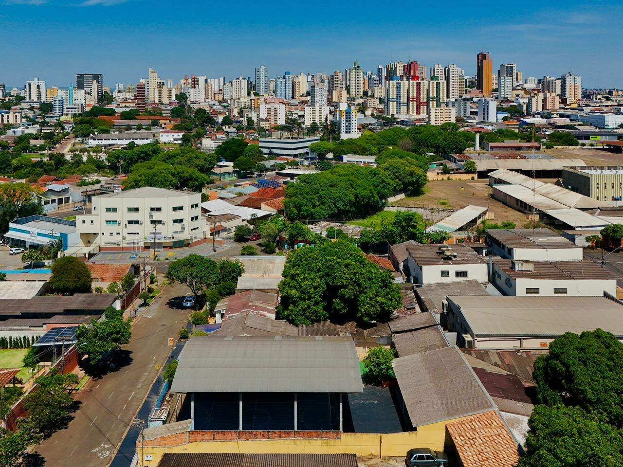 Lote à venda no Vila Siam: 