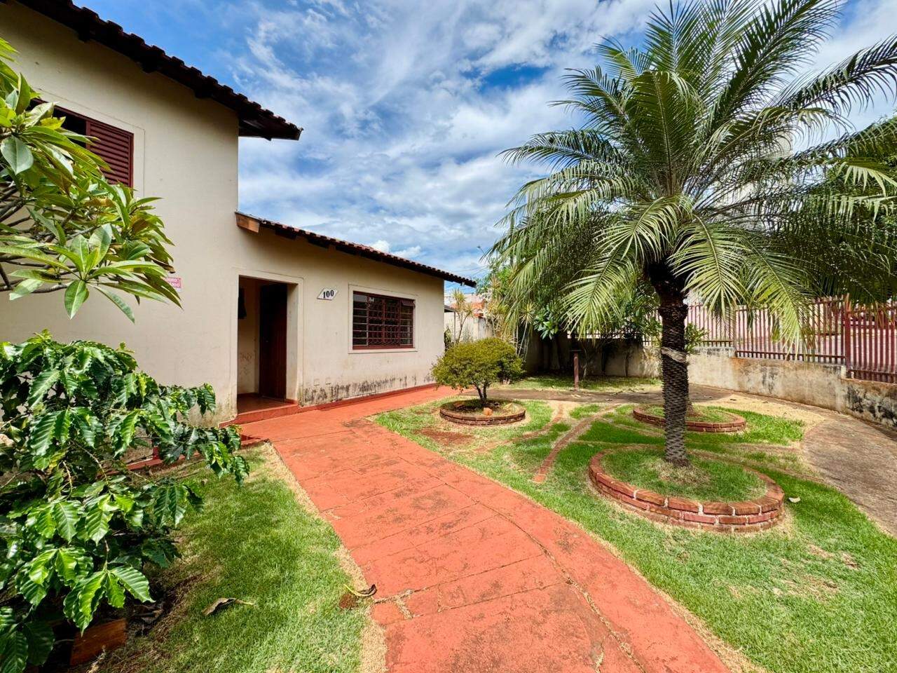 Casa à venda no Jardim Santos Paulo: 