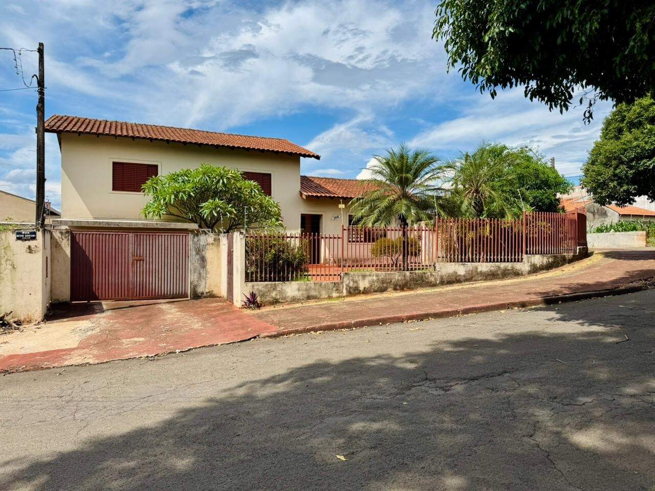 Casa à venda no Jardim Santos Paulo: 