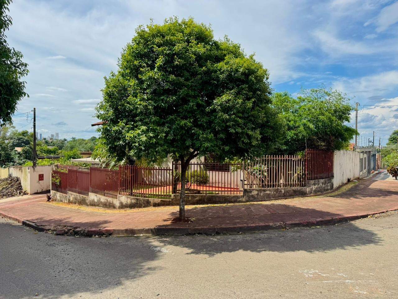 Casa à venda no Jardim Santos Paulo: 