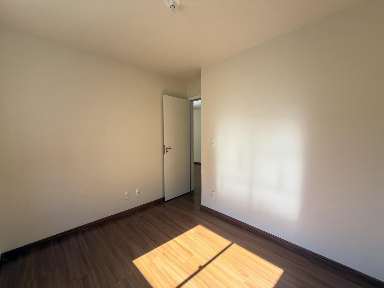 Apartamento à venda no Jardim Maria Celina: 