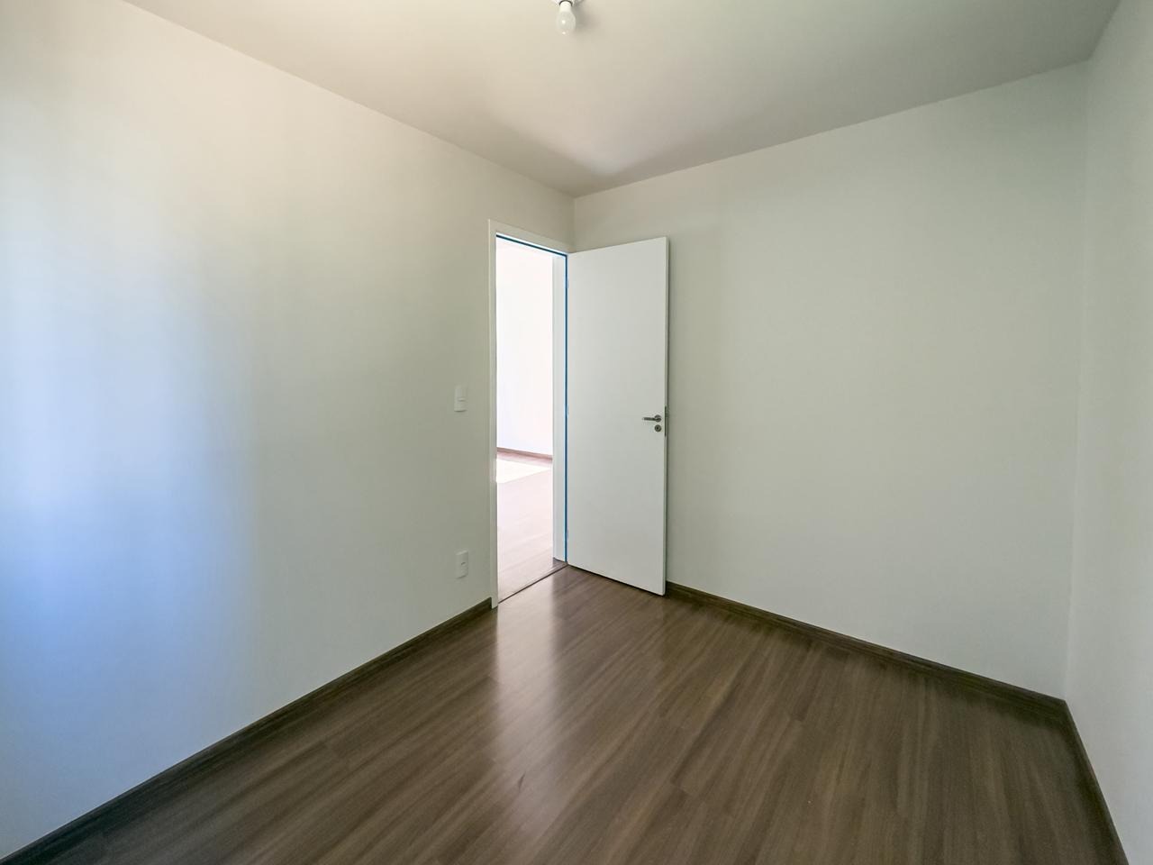 Apartamento à venda no Jardim Maria Celina: 