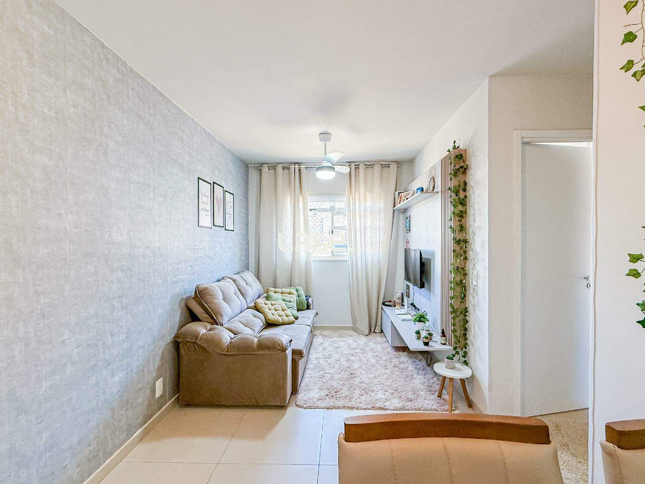 Apartamento à venda no Colinas: 