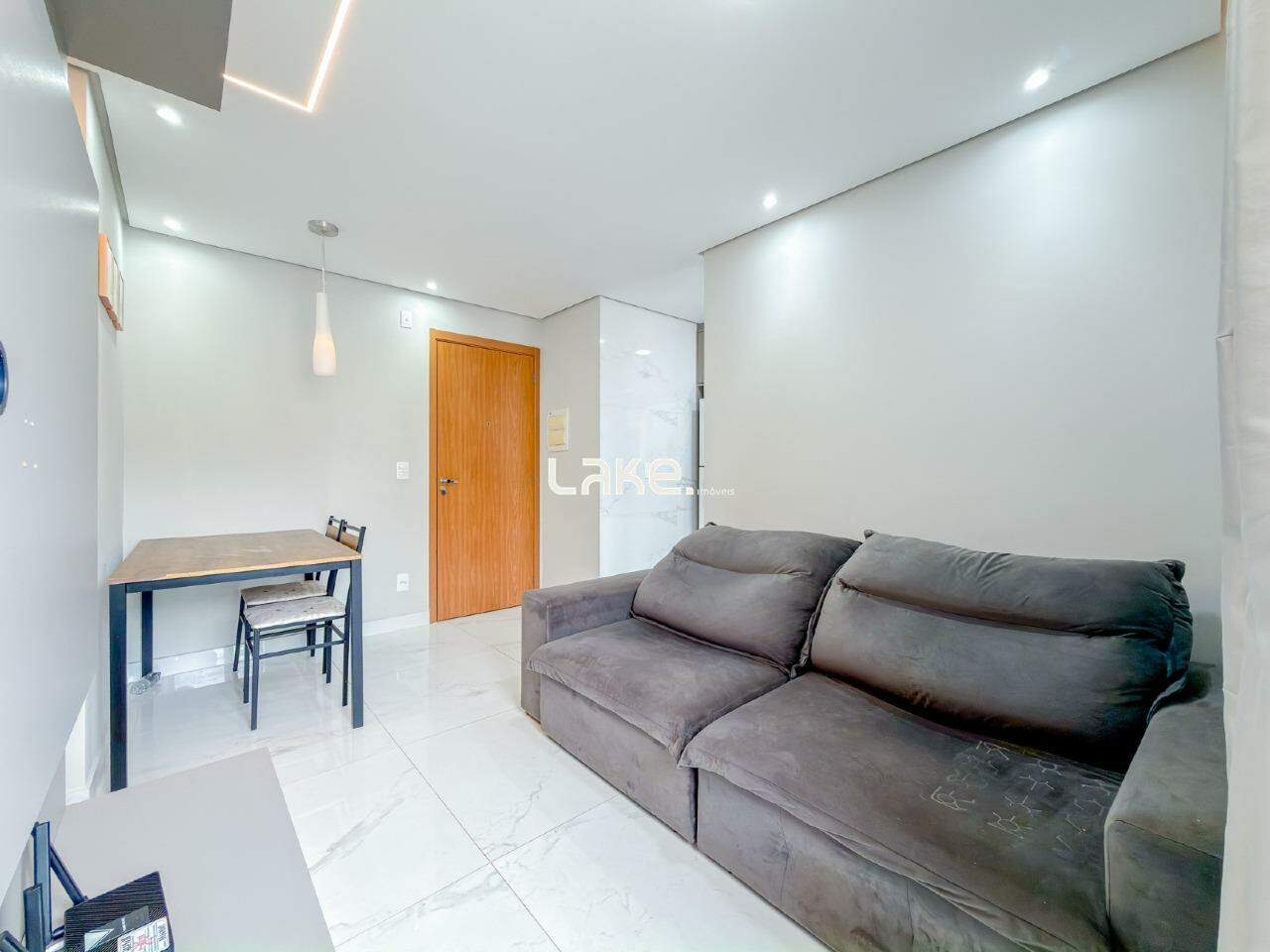 Apartamento à venda no Cidade Industrial 2: 