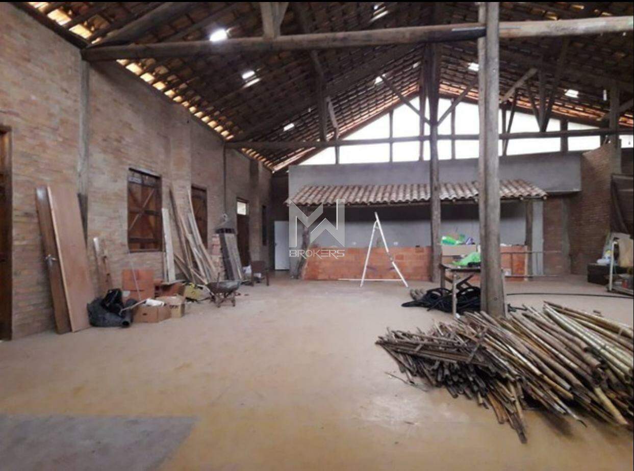 Salão Comercial à venda no Bosque: sação