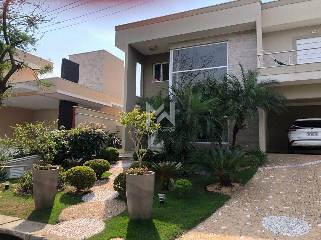 Casa em Condomínio à venda no Cachoeira: 