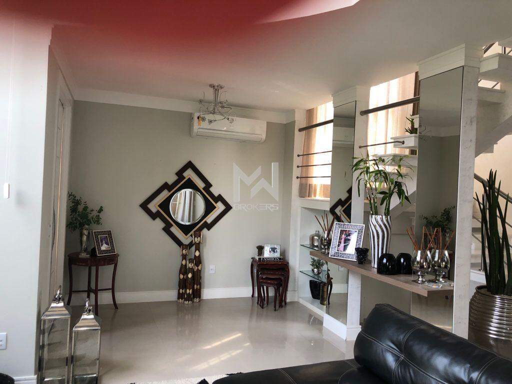 Casa em Condomínio para aluguel no Cachoeira: 
