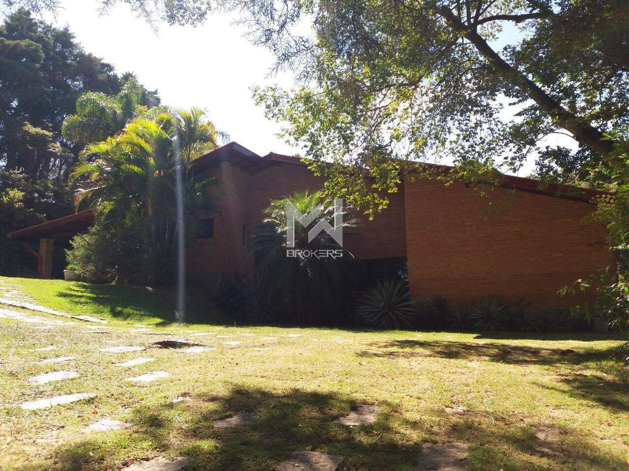 Chácara à venda no Chácaras Alpina: fachada