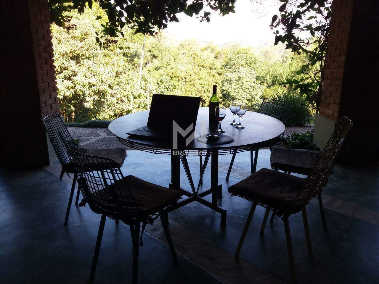 Chácara à venda no Chácaras Alpina: vvaranda