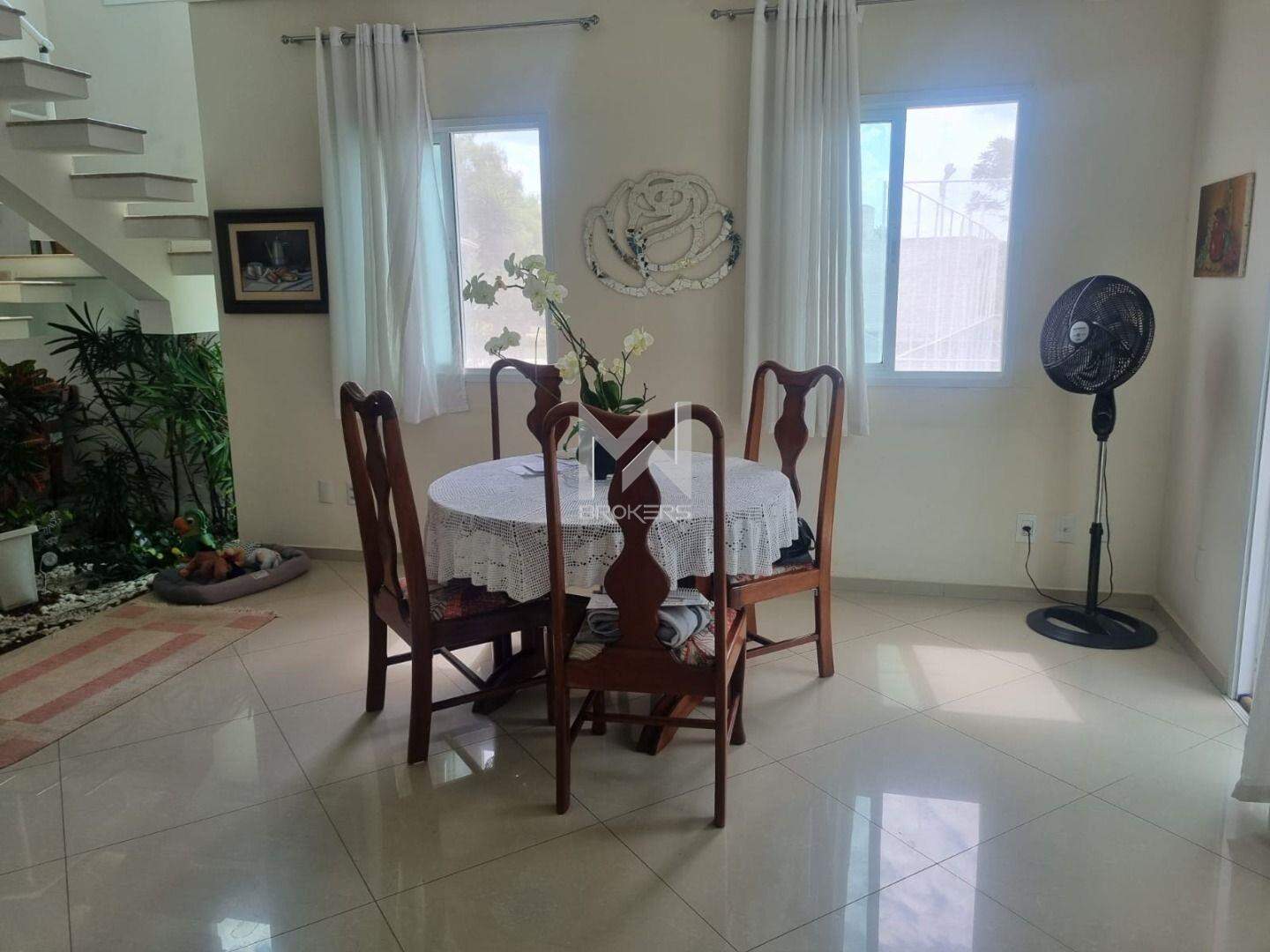 Casa em Condomínio à venda no Condomínio Villagio di Verona: sala jantar