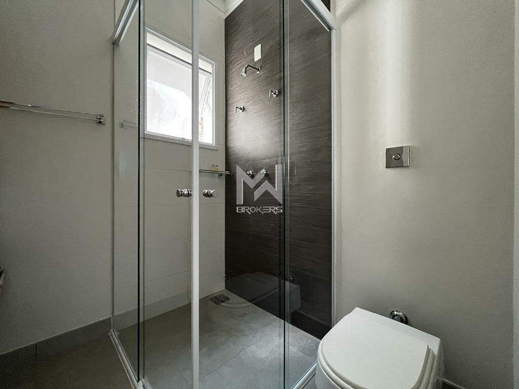 Casa em Condomínio à venda no Condomínio São Joaquim: banheiro