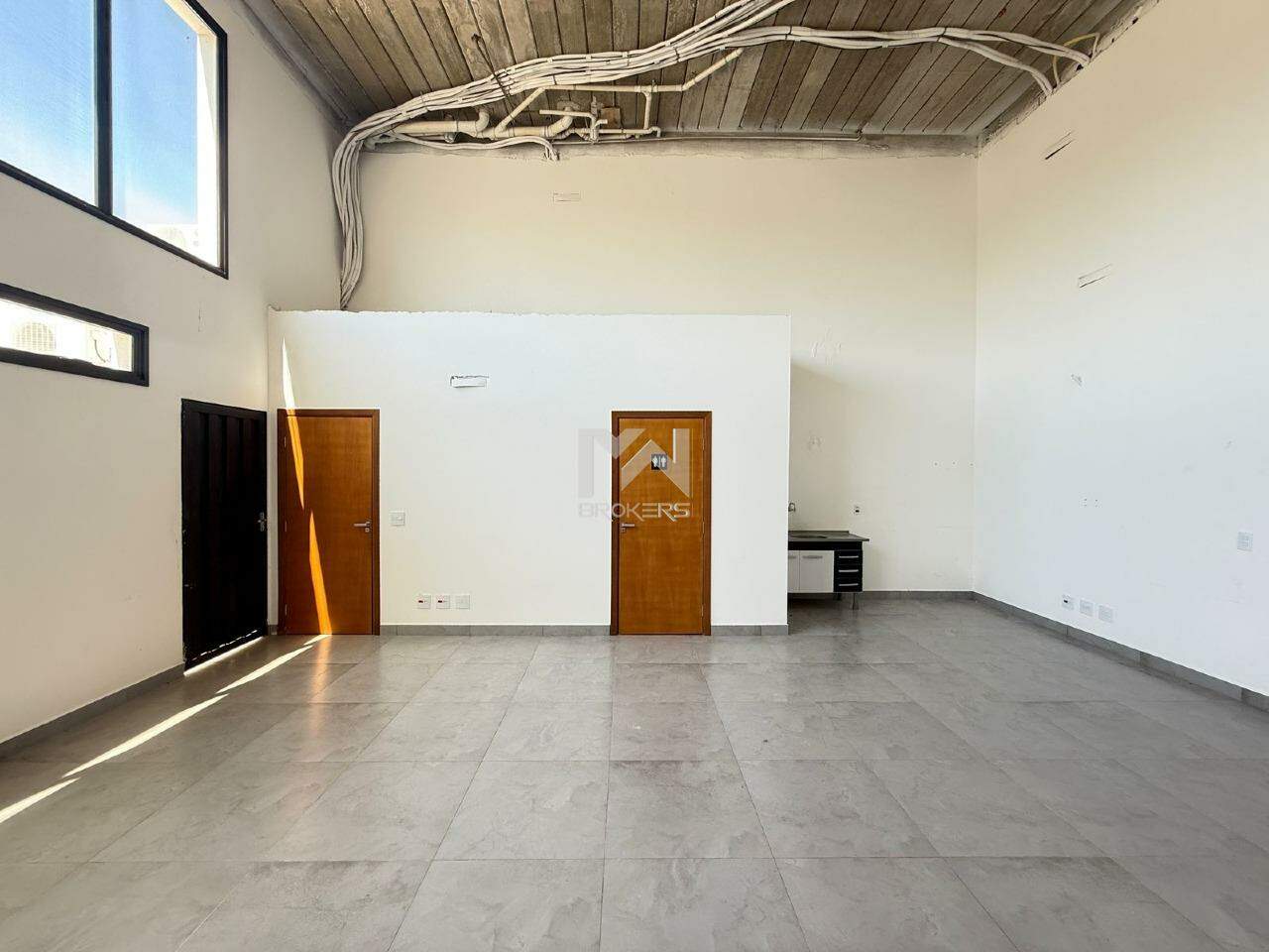 Salão Comercial para aluguel no Jardim Paiquerê: salão