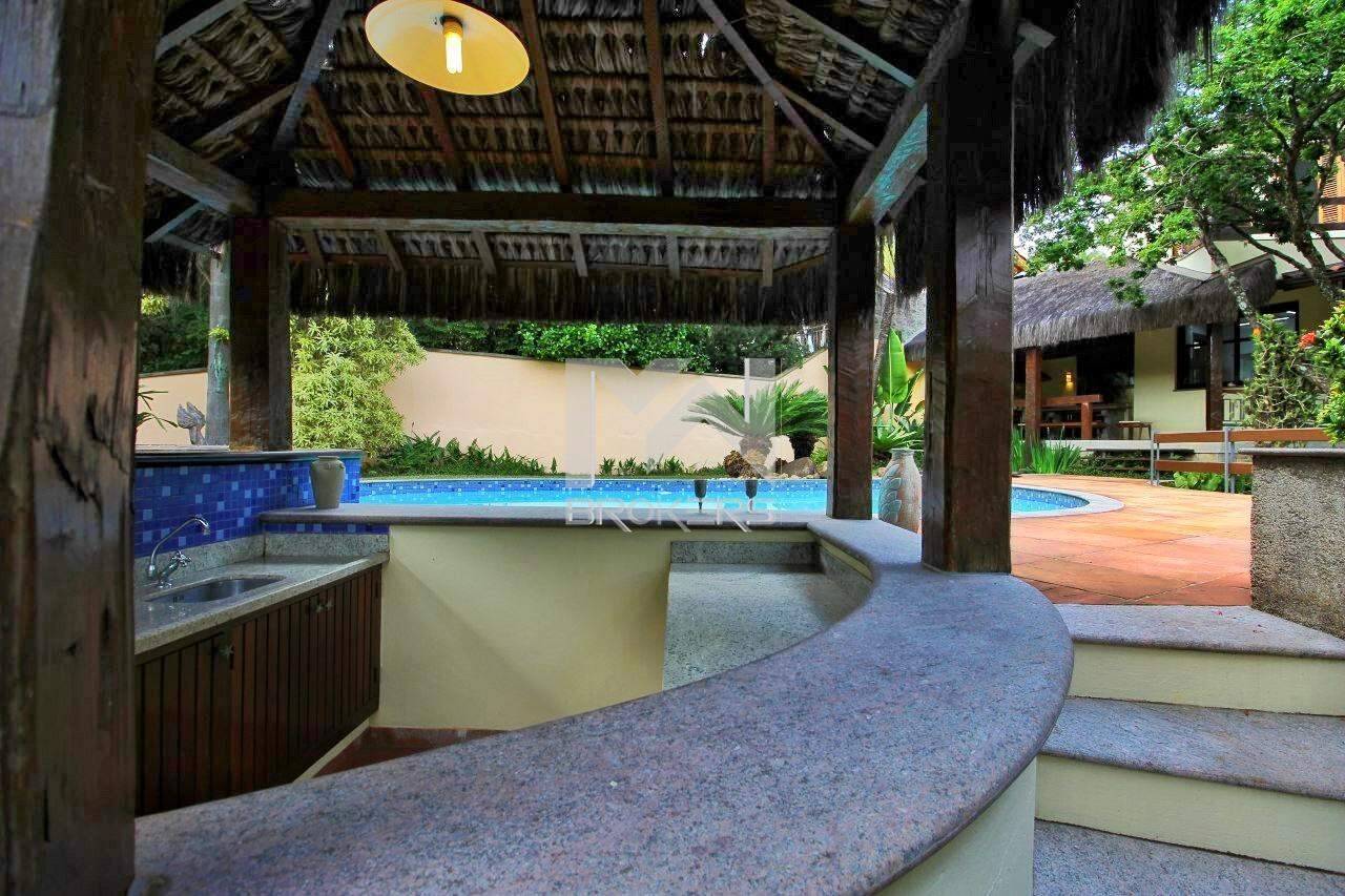 Casa em Condomínio para aluguel no Condomínio Marambaia: bar da piscina