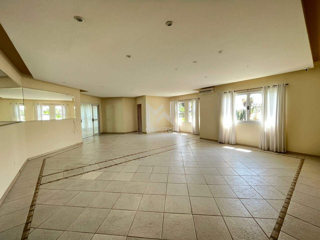 Casa em Condomínio à venda no Condomínio Marambaia: 