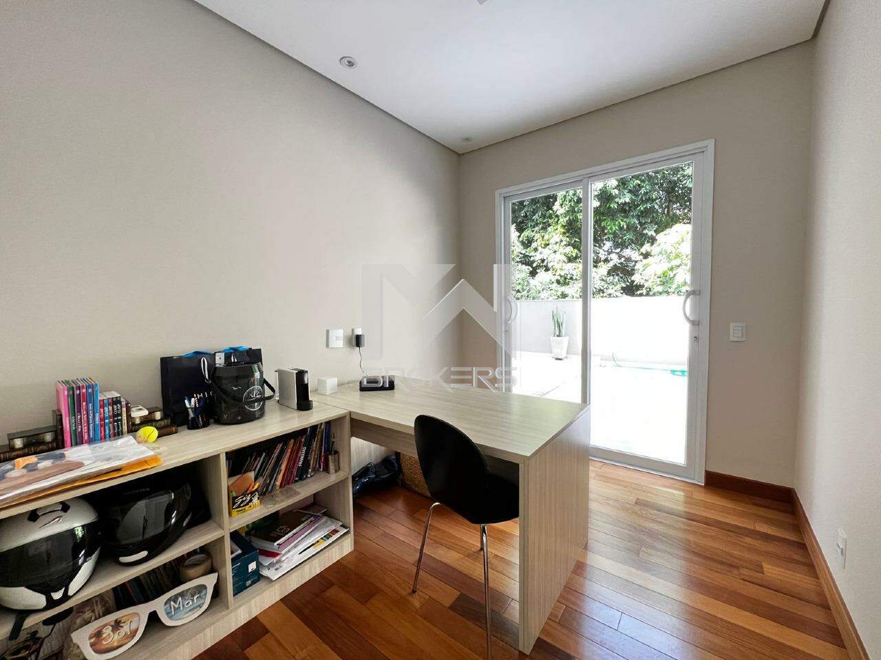 Casa em Condomínio à venda no Condomínio Marambaia: escritório