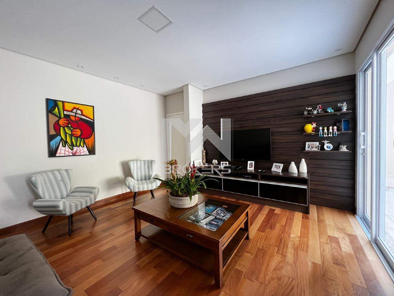 Casa em Condomínio à venda no Condomínio Marambaia: sala de TV