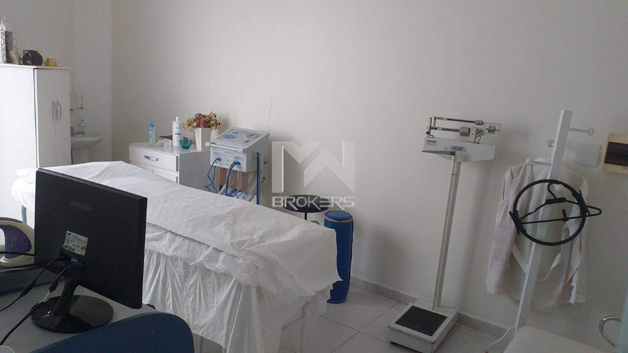 Prédio à venda no Centro: sala 01