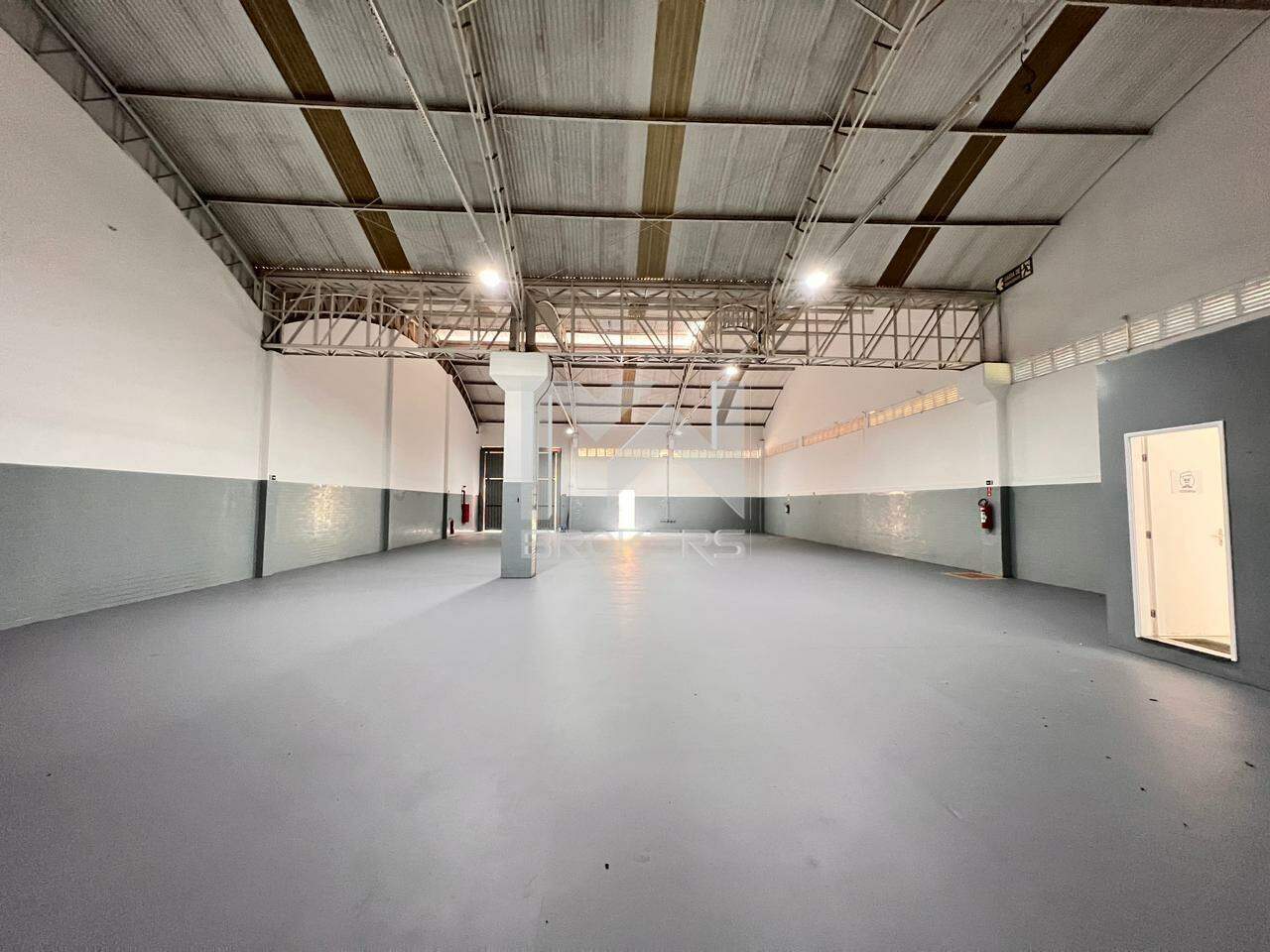 Galpão para aluguel no Nova Vinhedo: galpão