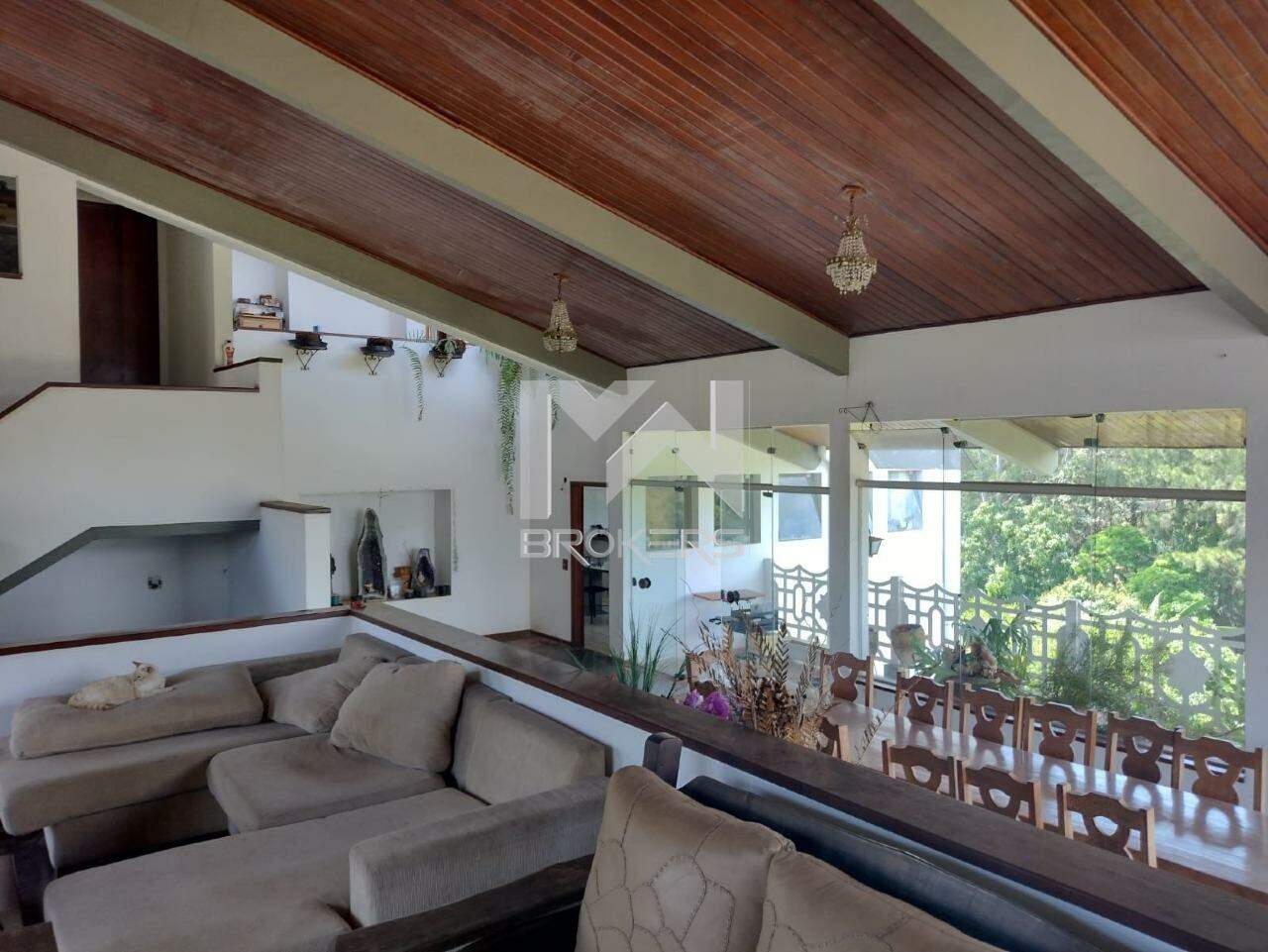 Casa em Condomínio à venda no Condomínio Marambaia: sala de estar