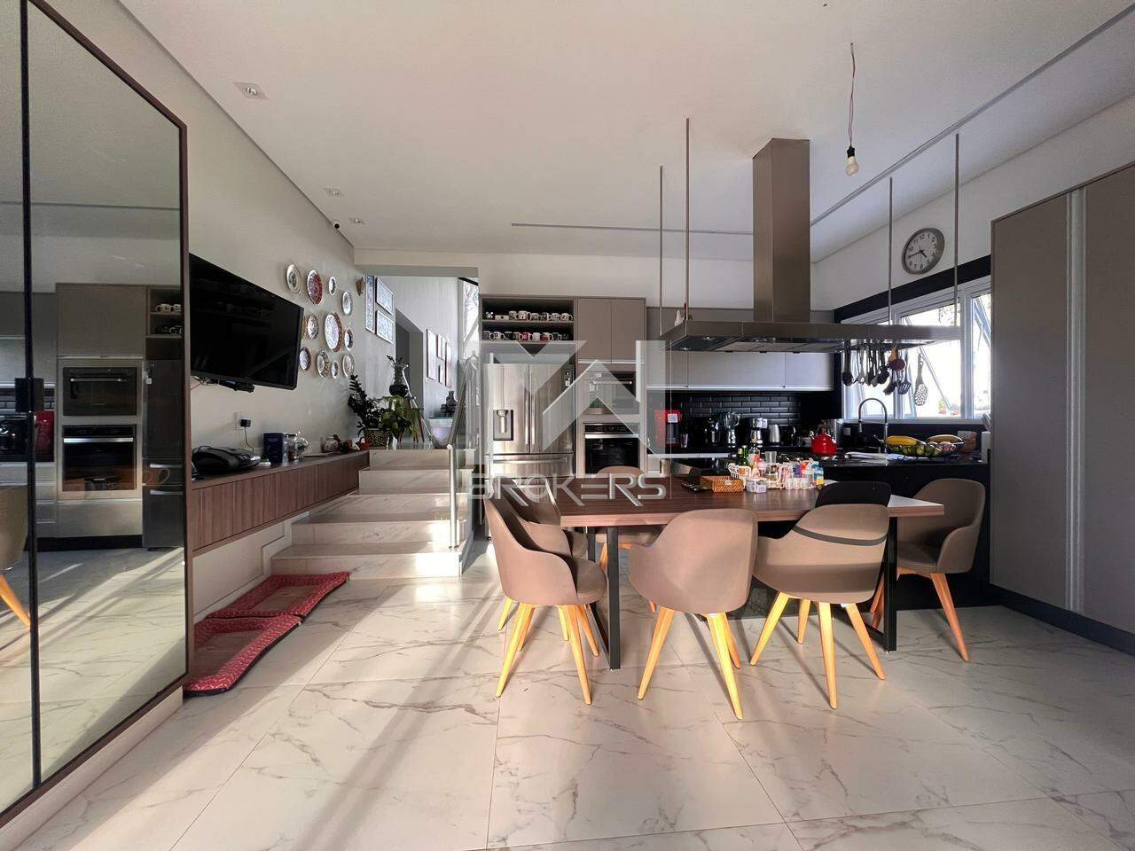 Casa em Condomínio à venda no Condomínio Marambaia: ilha