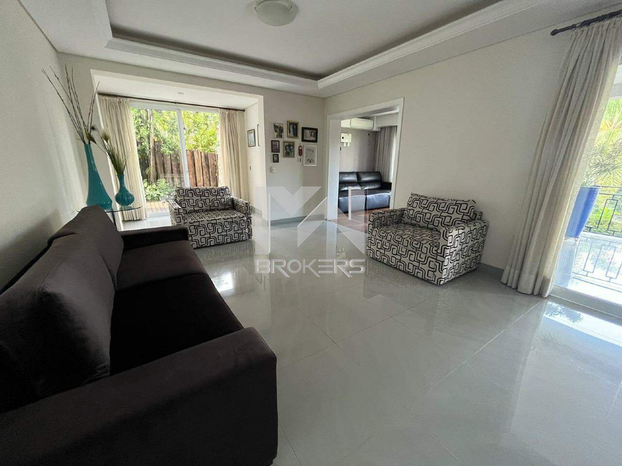 Casa em Condomínio à venda no Condomínio Marambaia: sala de estar