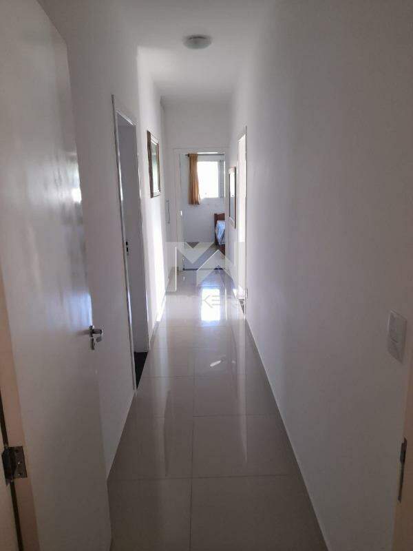 Casa em Condomínio à venda no Marambaia: corredor íntimo