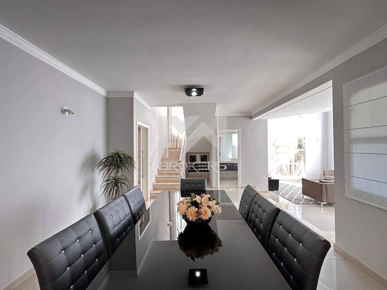 Casa em Condomínio à venda no Condomínio Terras de Vinhedo: sala jantar