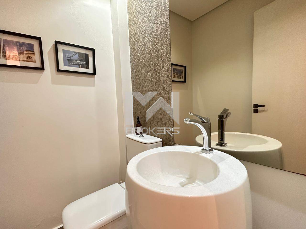 Casa em Condomínio à venda no Bosque: lavabo