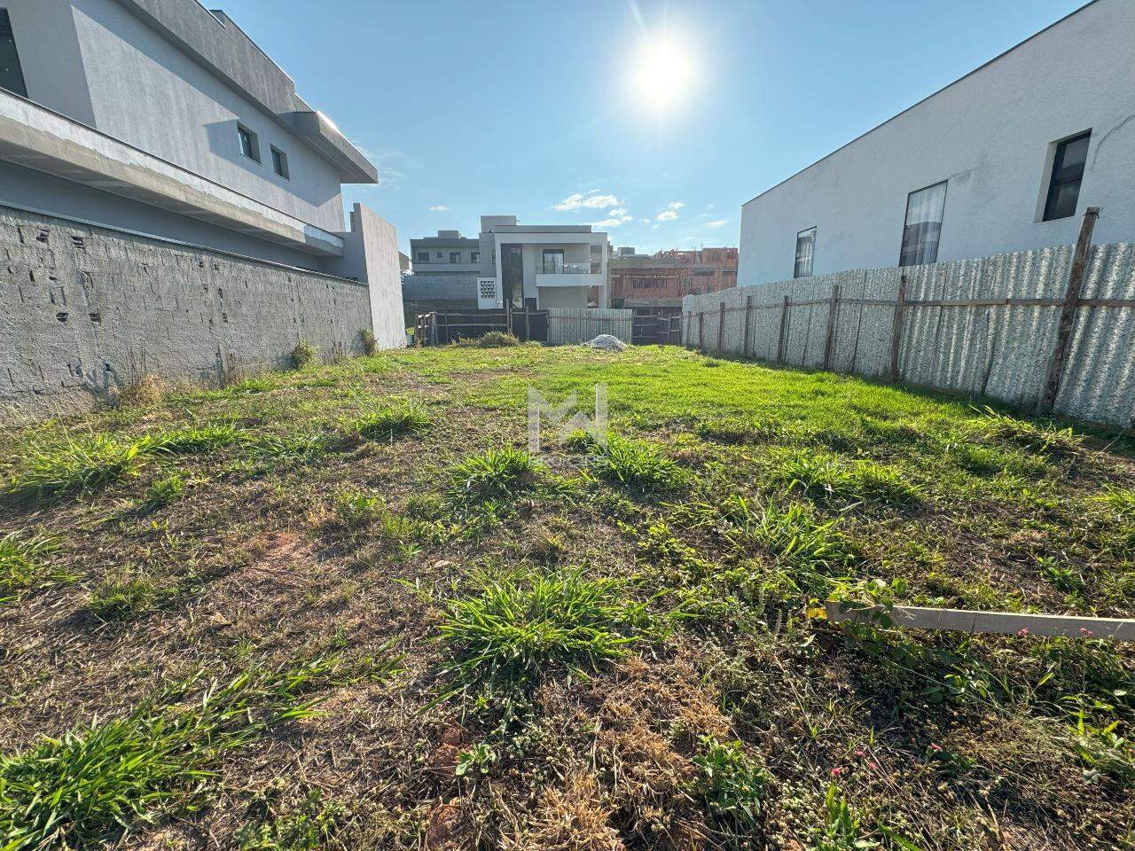 Terreno à venda no Residencial Mont Alcino: vista frente terreno