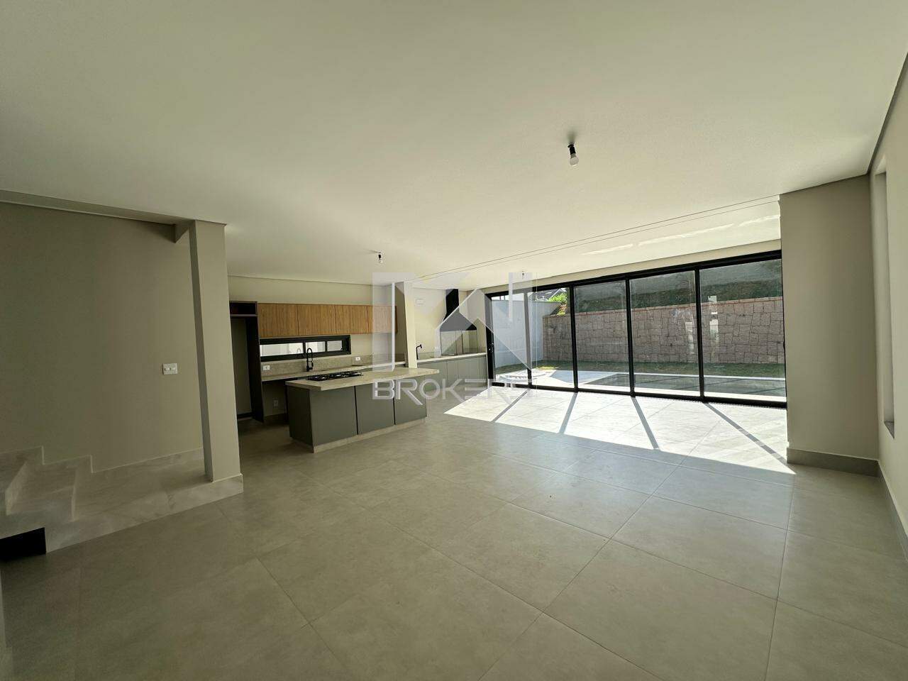 Casa em Condomínio à venda no Loteamento Recanto dos Paturis: Sala