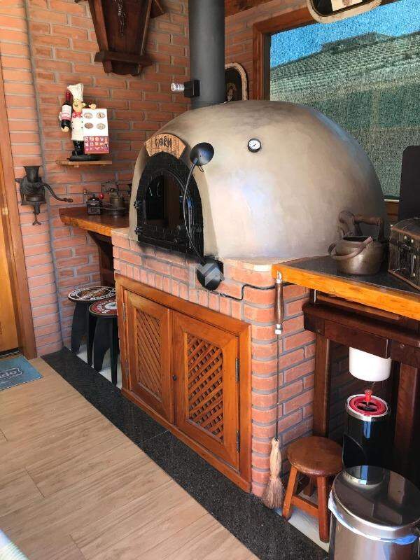 Casa em Condomínio à venda no Pinheirinho: 