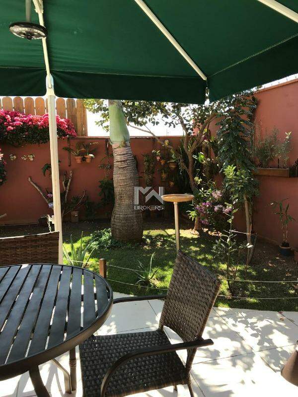 Casa em Condomínio à venda no Pinheirinho: jardim área gourmet